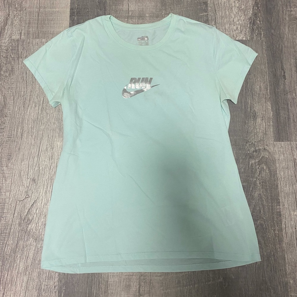 EUC Nike Fit Dry Tshirt, sz. M
